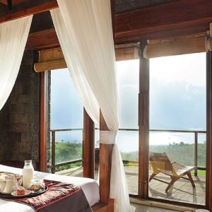 Amanzi boutique resort pavna lake